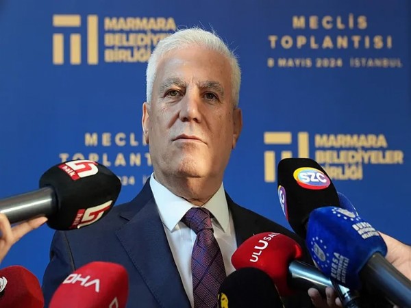 Para Kutusundan Bozbey'e Rüşvet Çıktı! Proje Onayı Karşılığı 14 Milyon TL ve 3 Villa...